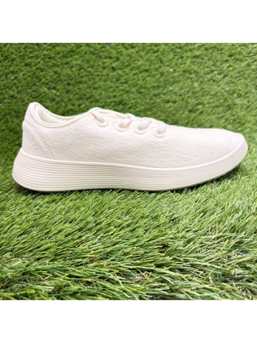 Allbirds Wool Runner 2 Womens Size 9 Natural White Athletic Shoes Sneakers